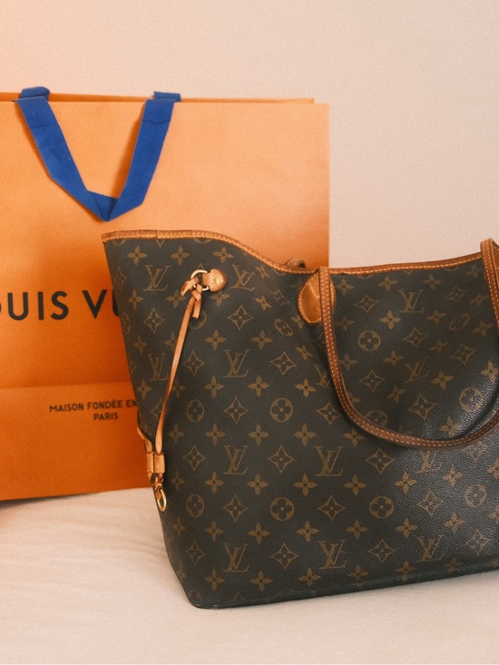 Louis Vuitton Handbags - Louis Vuitton Brown Monogram Canvas Tote with Tan Trim